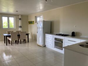 te-huur-appartement-Bottelier-Curacao-keuken