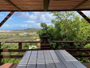 te-huur-appartement-Bottelier-Curacao-buiten