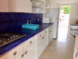 te-huur-appartement-Jan-Sofat-Curaçao-keuken