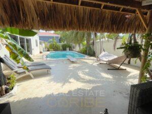 Tropische-Villa-zu-Vermieten-Rooi-Catootje-Curaçao-Pool