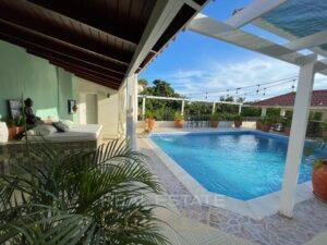 te-huur-appartement-Spaanse-Water-Brakkeput-Abou-Curaçao-zwembad