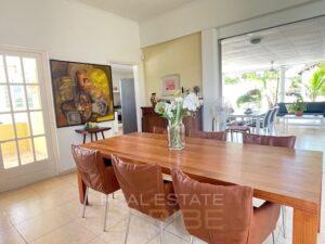 One-spacious-tall-tropical-villa-for-rent-in-the-pretty-central-area-Mahaai