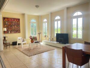 One-spacious-tall-tropical-villa-for-rent-in-the-pretty-central-area-Mahaai