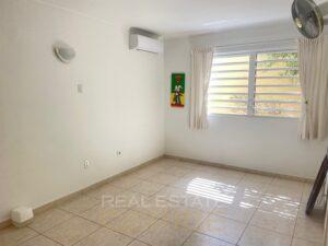 One-spacious-tall-tropical-villa-for-rent-in-the-pretty-central-area-Mahaai